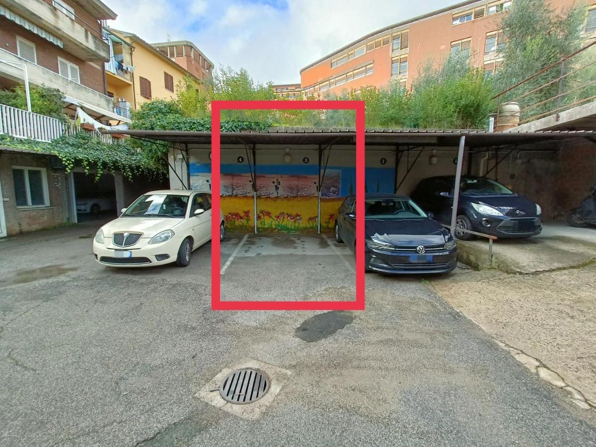 Firsthouse - Nel Centro Storico Con Parcheggio Gratuito Apartamento Siena Exterior foto