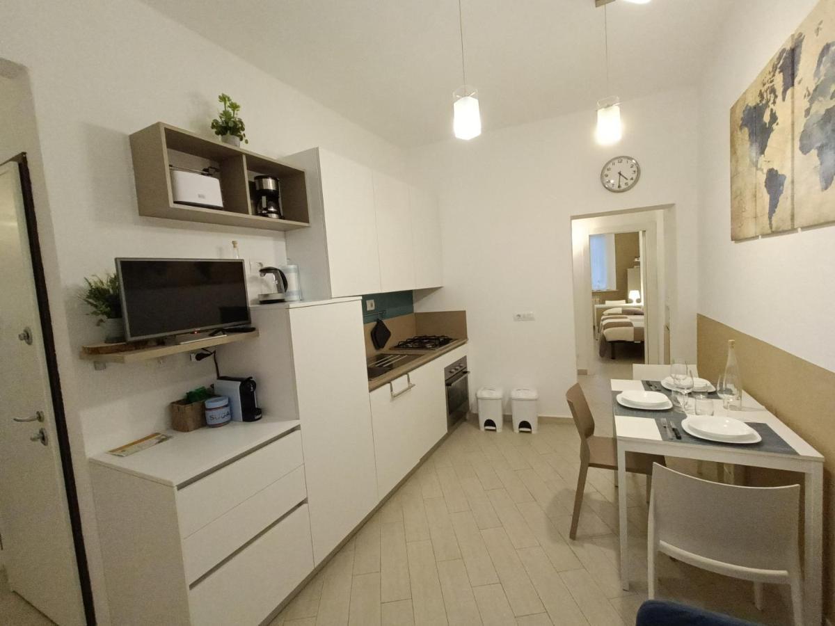 Firsthouse - Nel Centro Storico Con Parcheggio Gratuito Apartamento Siena Exterior foto